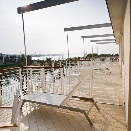 Hotel Acquadolce เปสเคียรา เดล การ์ดา ภายนอก รูปภาพ