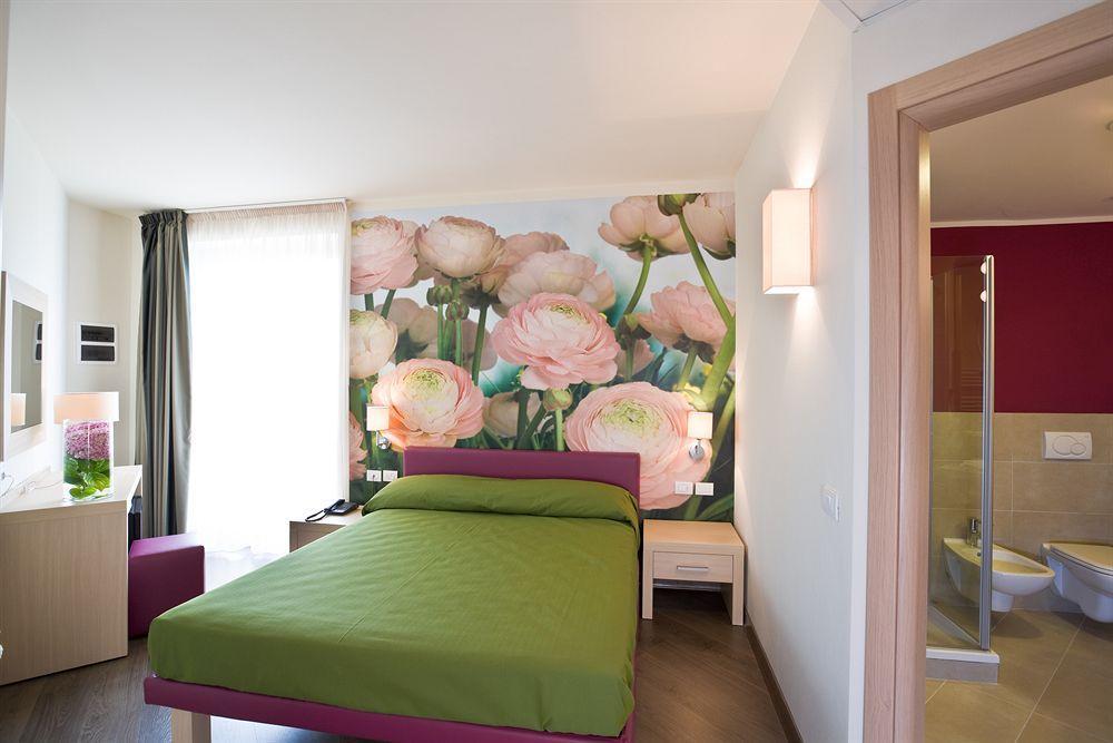 Hotel Acquadolce เปสเคียรา เดล การ์ดา ภายนอก รูปภาพ