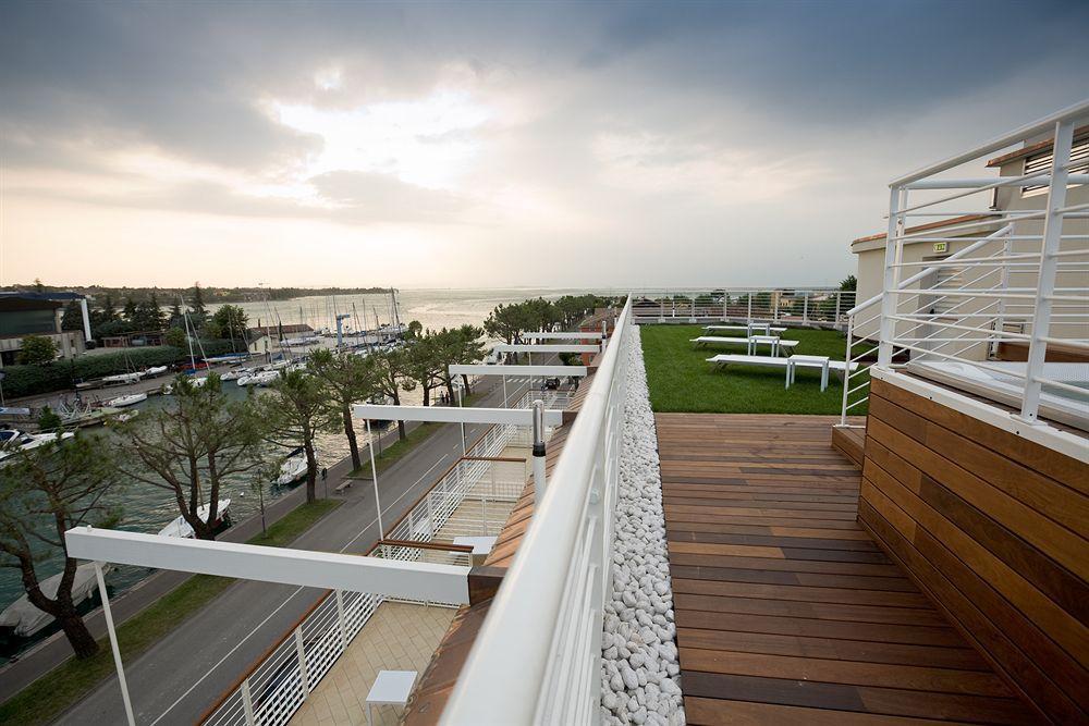 Hotel Acquadolce เปสเคียรา เดล การ์ดา ภายนอก รูปภาพ