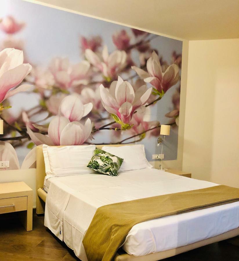 Hotel Acquadolce เปสเคียรา เดล การ์ดา ภายนอก รูปภาพ